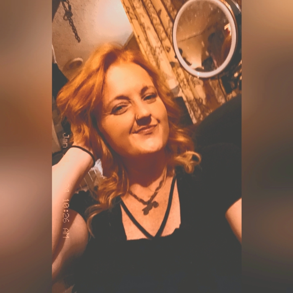 Meet your Posher, Candice